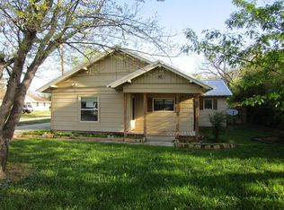 202 W Spencer St, Bangs, TX 76823