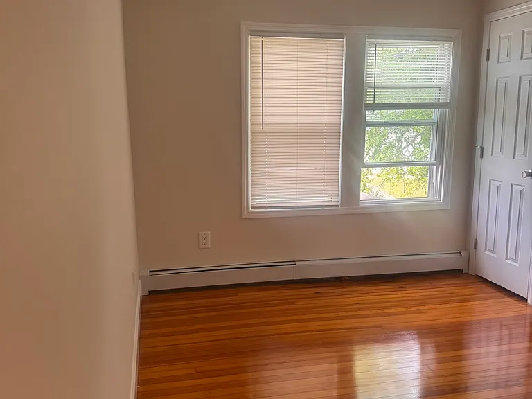 39 Case Ave #2 — Photo 7