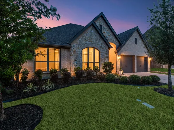 4009 Palomino Rd, Aubrey, TX 76227