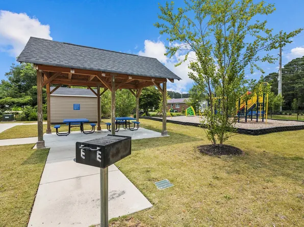 Old Firetower Place, 2200 Sunbury Way #C-102, Greenville, NC 27858