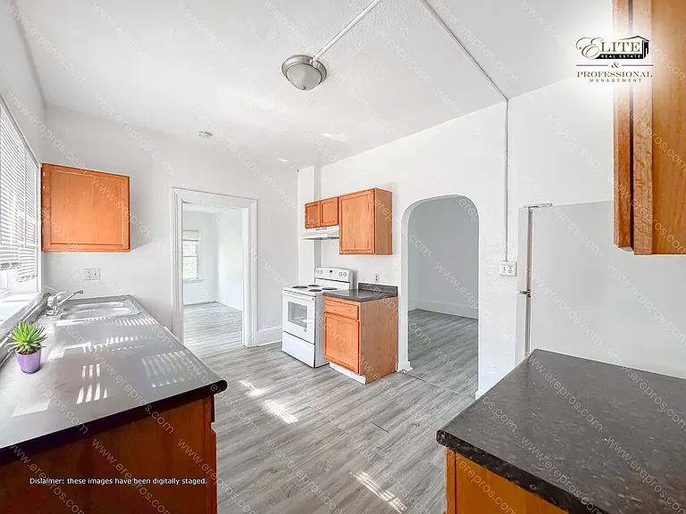 836 E Shiawassee St #1 — Photo 12