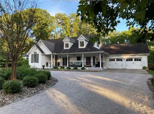 1408 Longridge Rd, Charleston, WV 25314