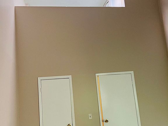 5th image of 360 Barlow Ave APT 34