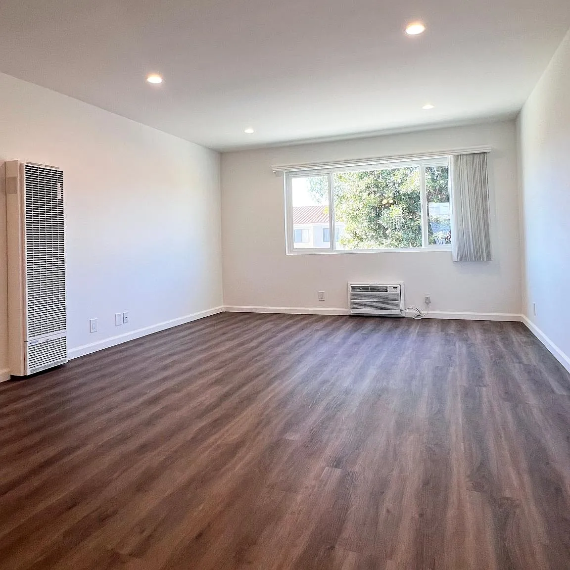 1 bed, $2,100 — Photo 3