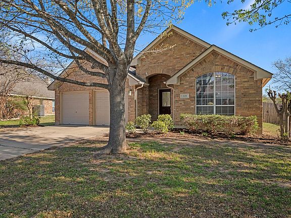 2nd image of 2221 Village View Loop