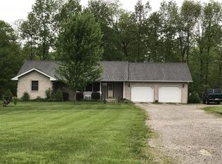 190 English Acres Rd, Marshall, IL 62441