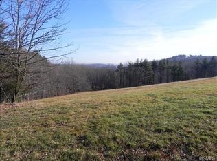 64 Roa Hook Rd, Cortlandt Manor, NY 10567