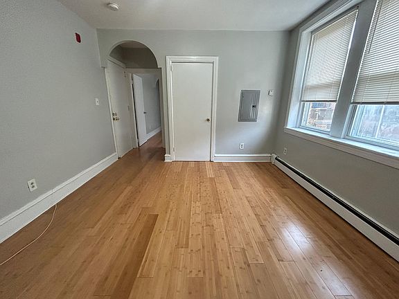 3rd image of 4537 Osage Ave APT B4