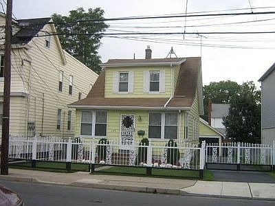 1st image of 152 Paine Ave