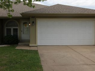 527 E Arrowhead St, Springfield, MO 65807