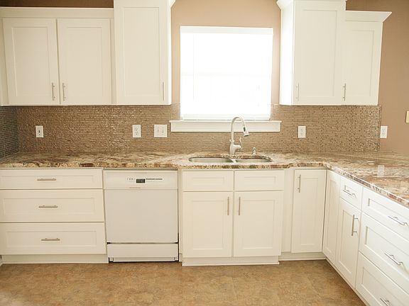 5th image of 100 Spivey Glen Dr