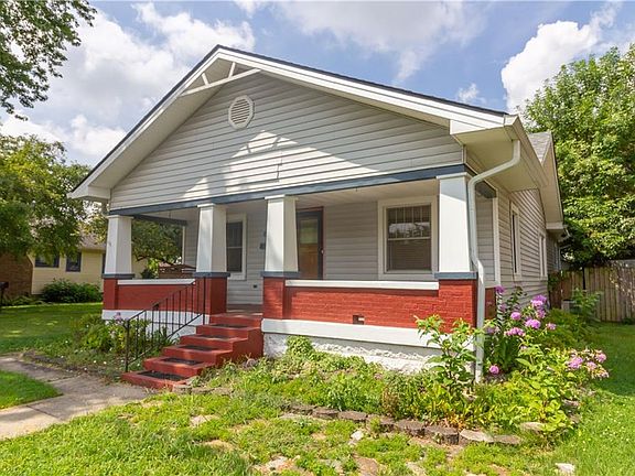 2nd image of 2626 Allen Ave