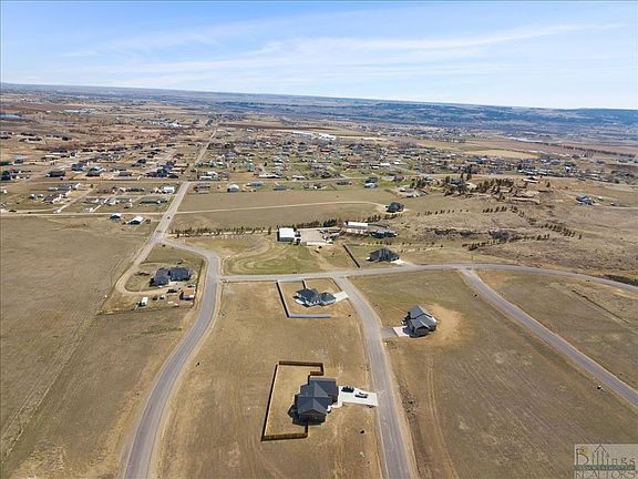 4th image of B2-L3 Plateau Rd