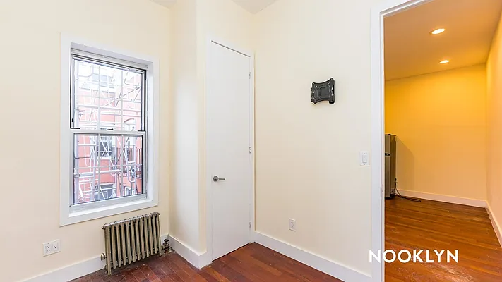 Rented by Nooklyn NYC LLC | media 60
