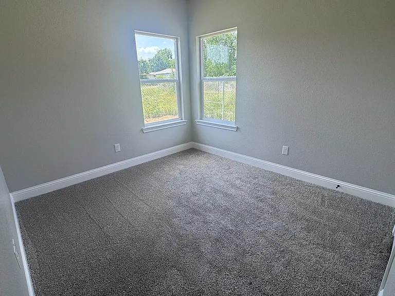 3211 Bourland St — Photo 14