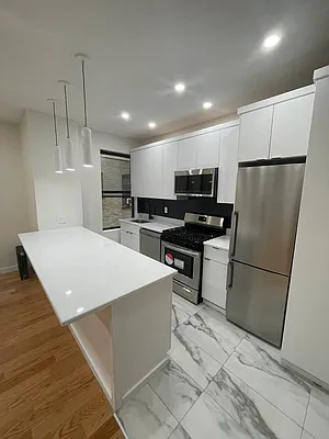 Rented by Bruma Realty LLC | media 2