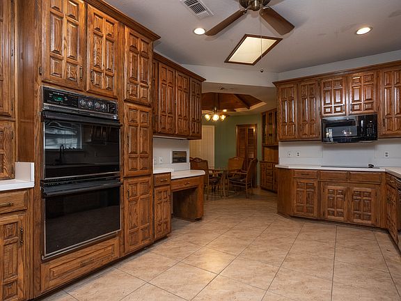 5th image of 714 Mill Creek Rd