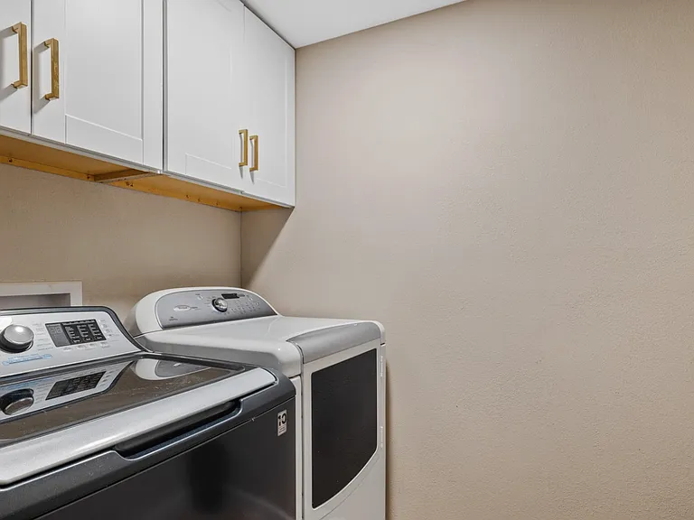 2722 E Virginia Ave — Photo 10