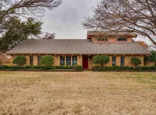 1404 Chaparral Rd, Burkburnett, TX 76354