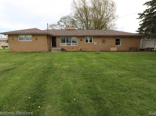 2595 Yargerville Rd, La Salle, MI 48145