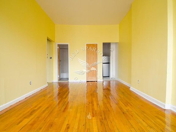 2nd image of 160 W 132nd St APT 3R