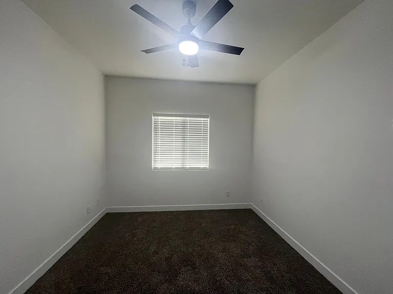3816 Waynesvill St — Photo 48
