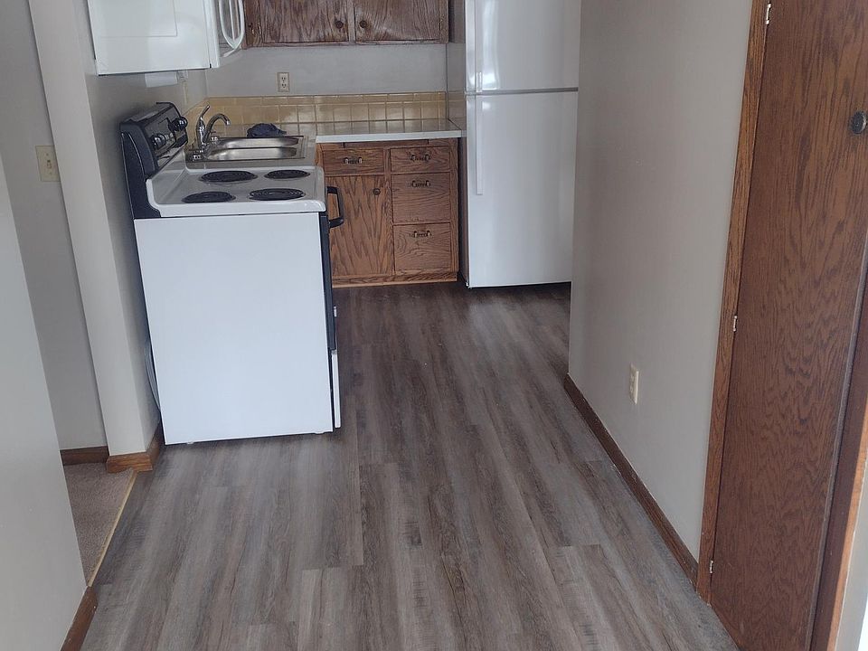 1st image of 305 N Van Buren Ave #1
