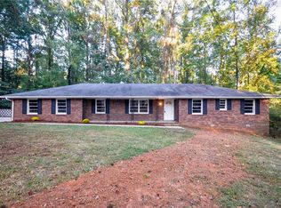 4170 Bouldercrest Park Rd, Ellenwood, GA 30294