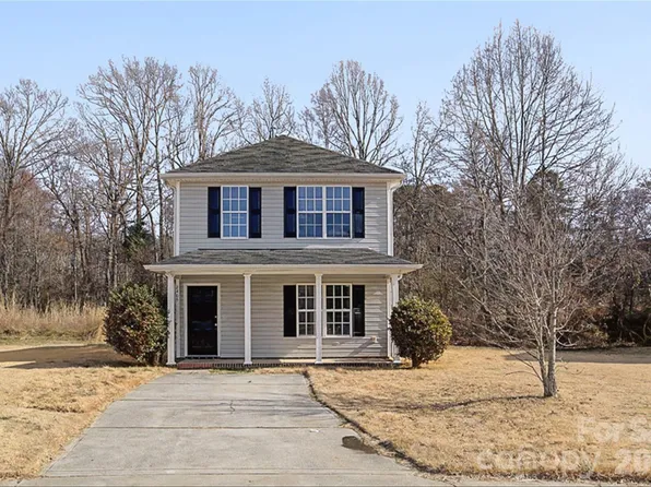 2405 Smugglers Ct, Charlotte, NC 28216