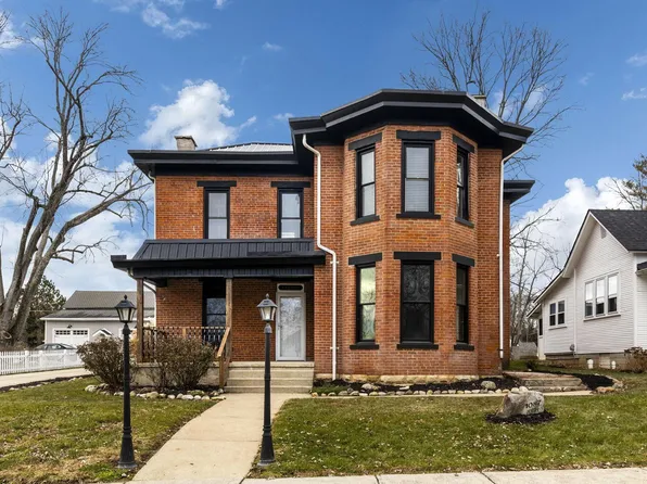 1087 High St, Harrisburg, OH 43126