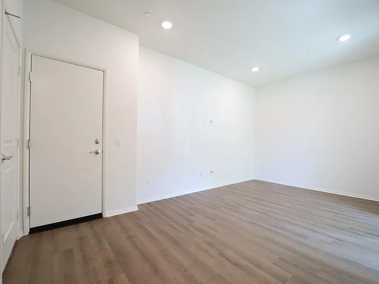 7459 Palazzo Pl — Photo 2