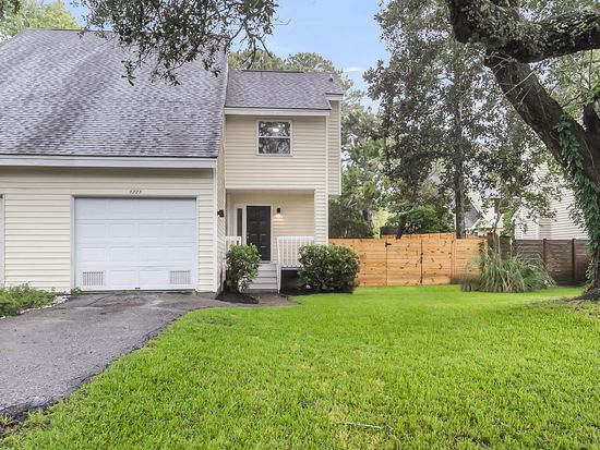 1225 Valley Forge Dr, Charleston, SC 29412