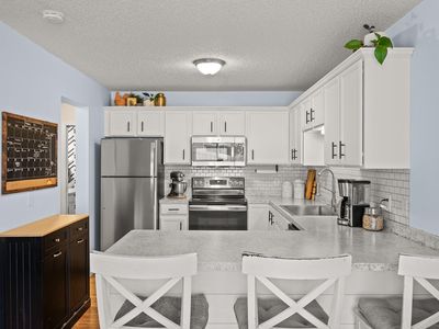 1324 Pembrooke Ln, Waconia, MN, 55387