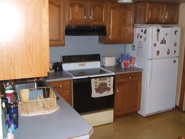 2nd image of 2286 Central Ave