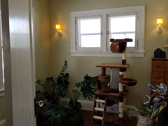 5th image of 3314 Oliver Ave N