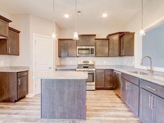 5th image of 1342 Millet Dr