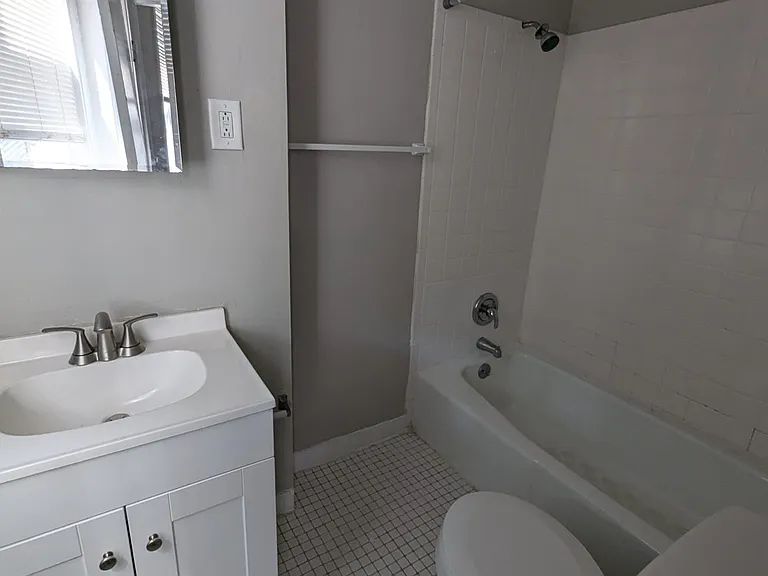 191 Wooster St #2C2 — Photo 6