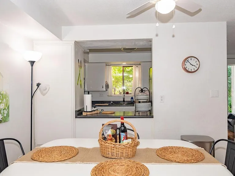 1309 Maple Leaf Ct — Photo 10