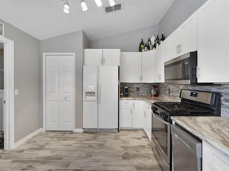 5521 Willow Bend Trl — Photo 4