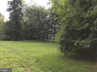 949 Lower Landing Rd, Blackwood, NJ 08012