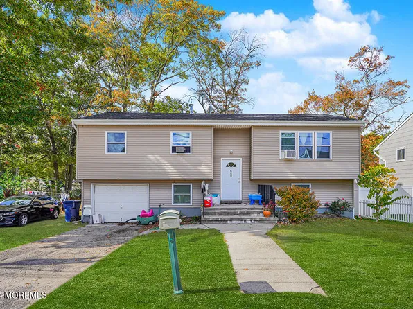640 Leeward Avenue, Beachwood, NJ 08722