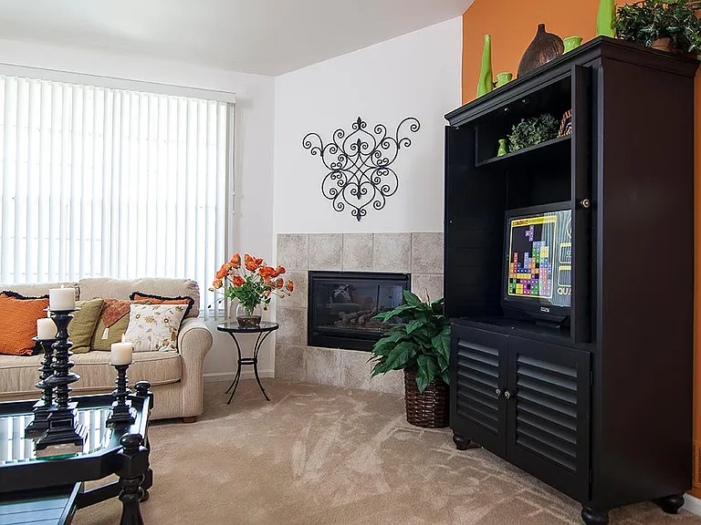 The Enclave Apartments — Photo 22