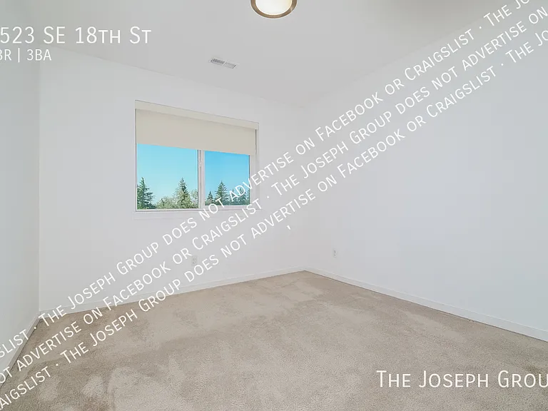 3523 SE 18th St — Photo 11