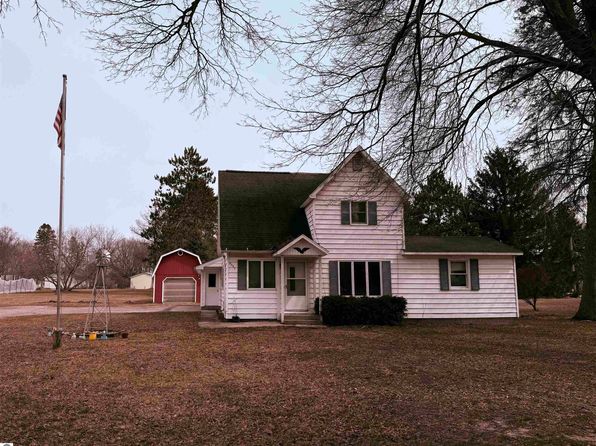 6725 S Main St, Falmouth, MI 49632