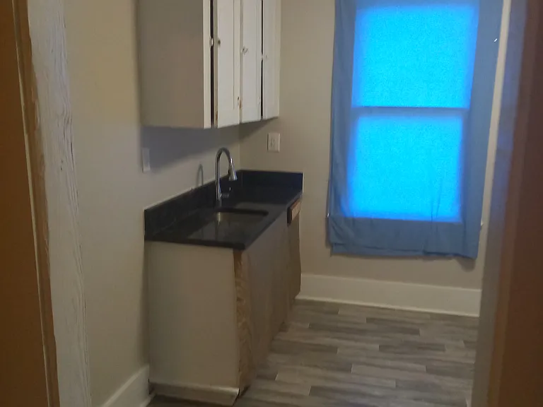 311 S Pierce St #C — Photo 12