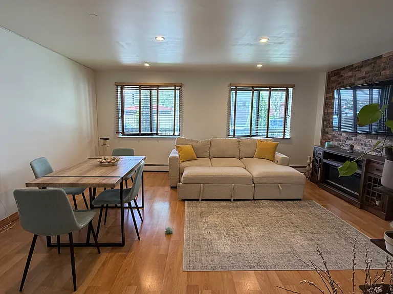 150-41 Centerville St #1D — Photo 2