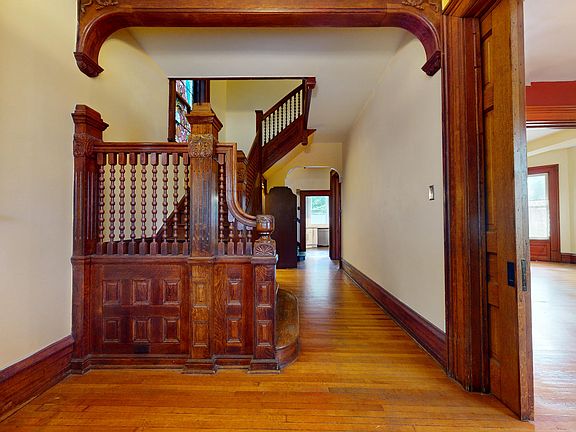 5th image of 3103 Shenandoah Ave