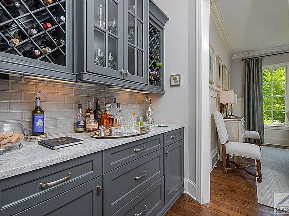 4th image of 1190 Wareview Ct