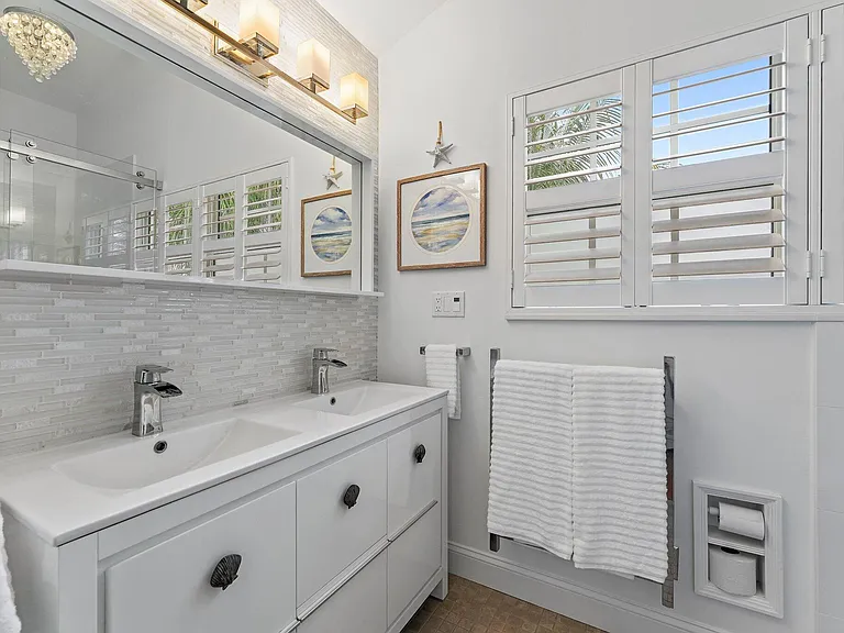 460 Sunrise Way — Photo 11