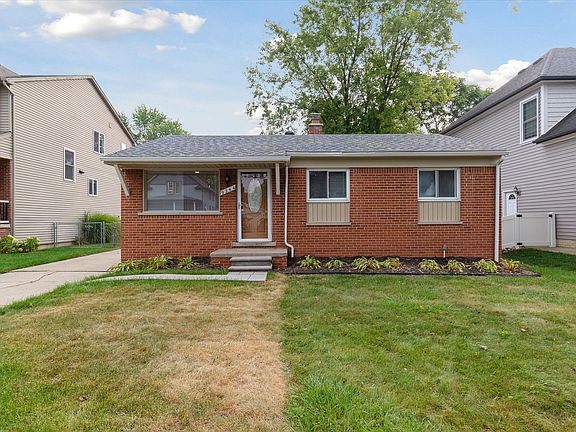 This home features keyless entry with both code and fob access.